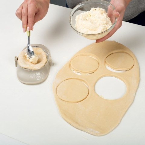Foremka do pierogów pierogownica pierożnica na pierogi 9,5 cm VLACHOS BROS S.A IMPORTS (NAVA),Valantis Vlachos Foremka do pierogów pierogownica pierożnica na pierogi 9,5 cm VLACHOS BROS S.A IMPORTS (NAVA),Valantis Vlachos