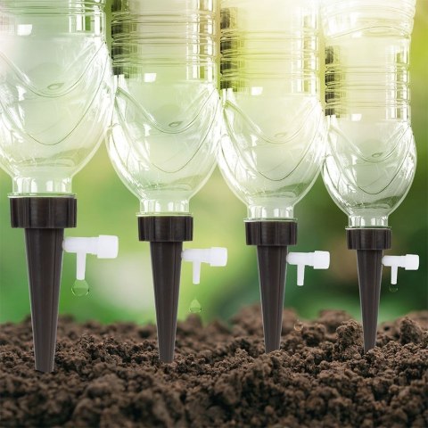 Nawadniacz do roślin kwiatów na butelkę zestaw 4 szt. Grupa Orion Sp. z o.o. Nawadniacz do roślin kwiatów na butelkę zestaw 4 szt. Grupa Orion Sp. z o.o.