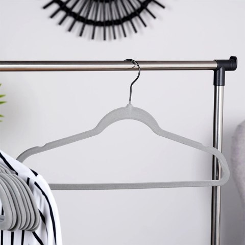 Wieszaki na ubrania welurowe szare obrotowe 45x24,5 cm 10 szt. Grupa Orion Sp. z o.o.